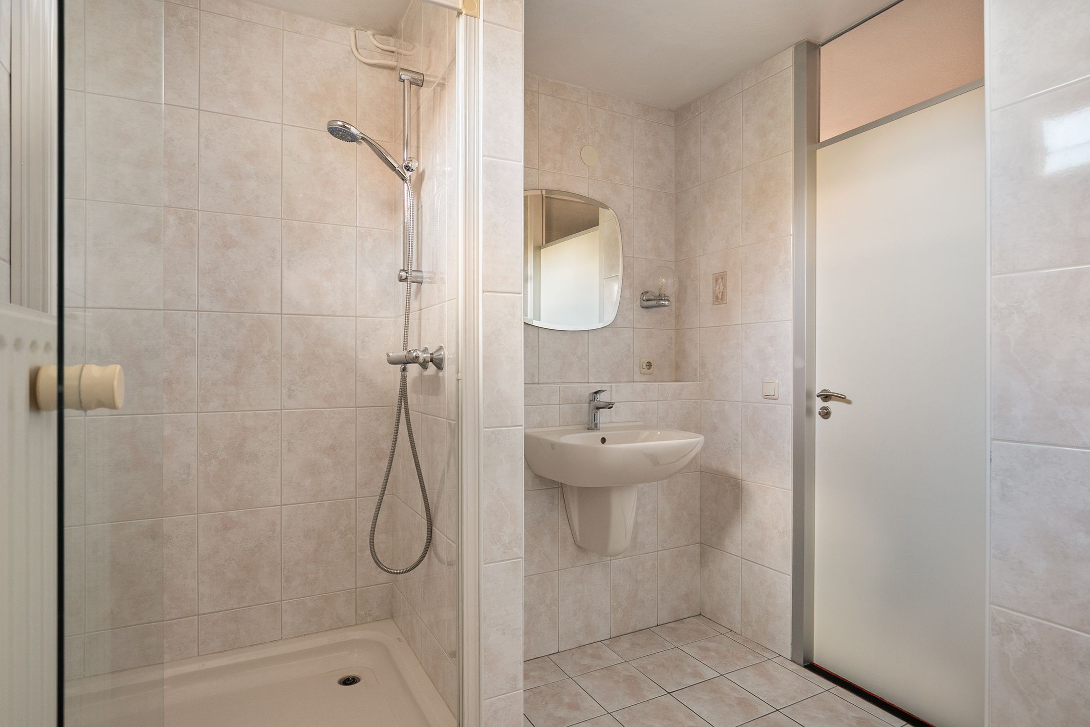 Photo 21 of Pater Dr. Loffeldstraat 26