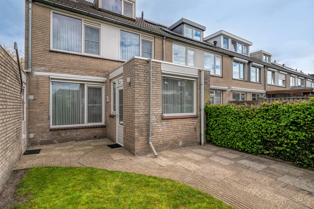 Photo 32 of Pater Dr. Loffeldstraat 26