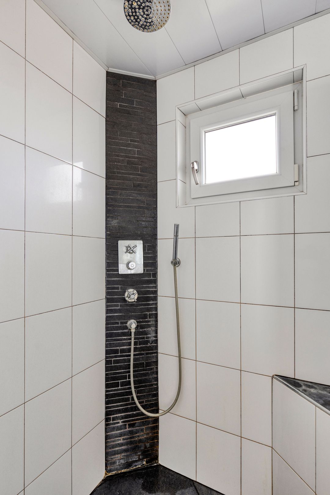 Photo 31 of Meidoornstraat 5