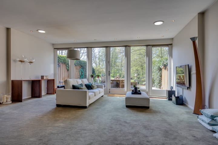 Tussenwoning te koop: Vlasland 12, Leusden