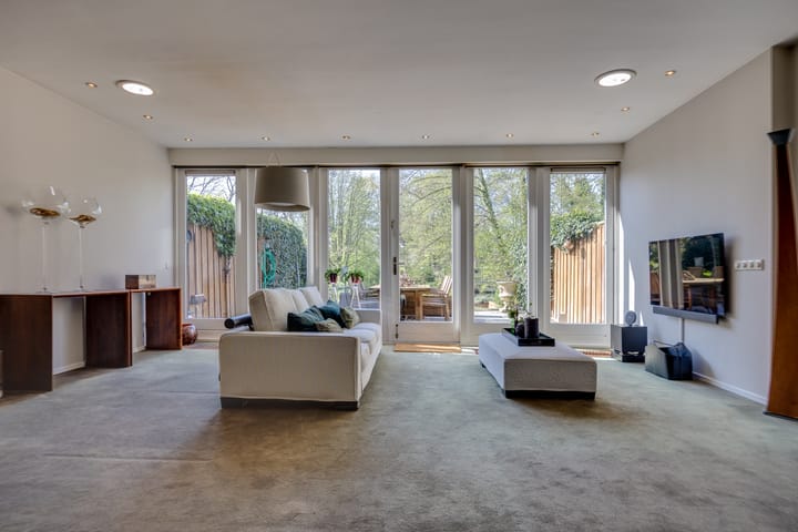Tussenwoning te koop: Vlasland 12, Leusden