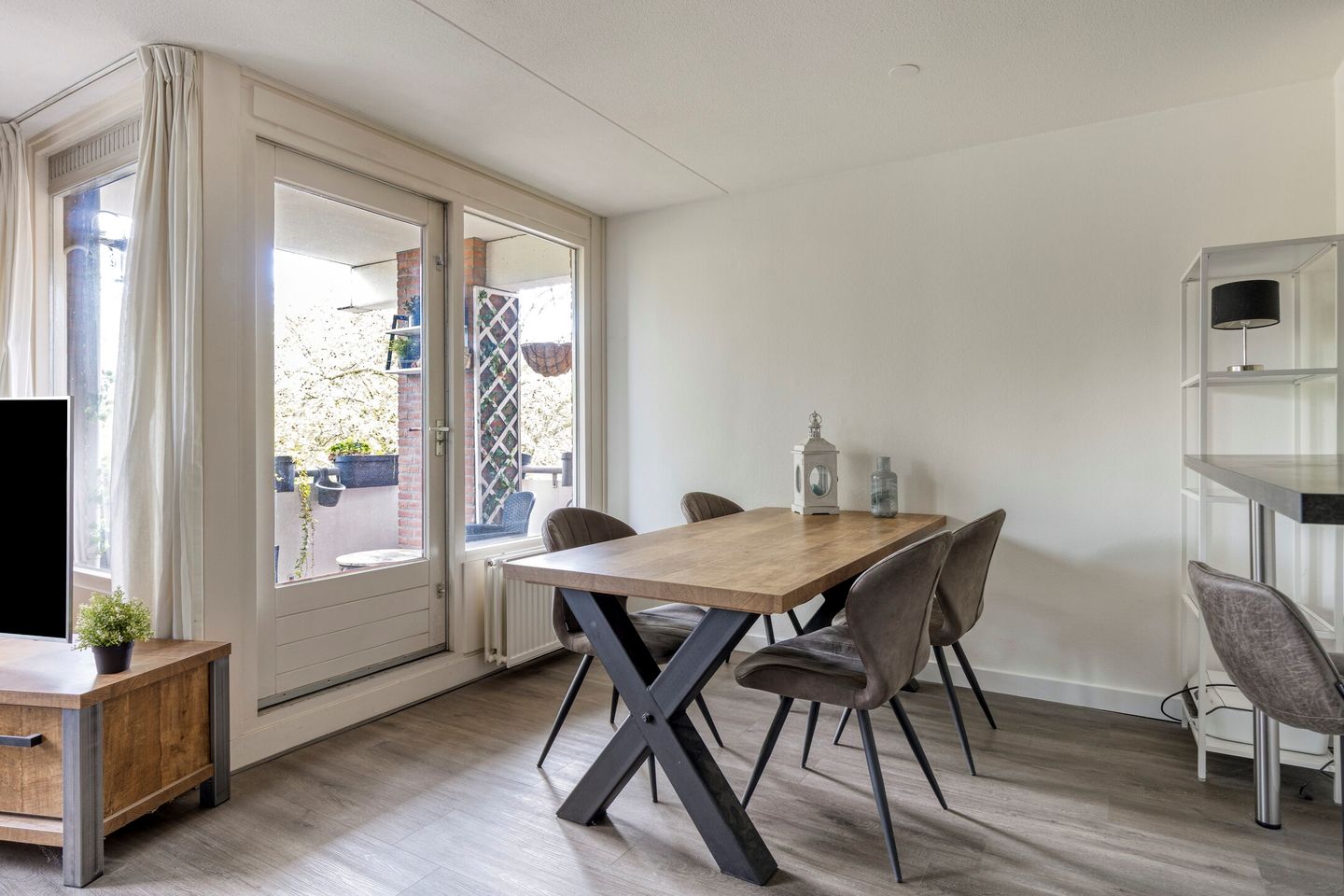 Photo 19 of Europalaan 14-B