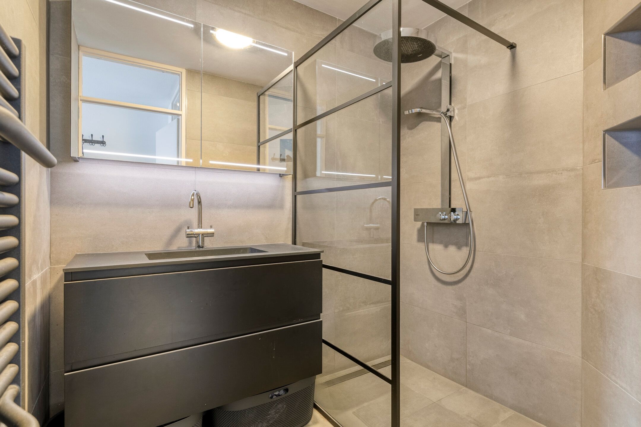 Photo 21 of Europalaan 14-B