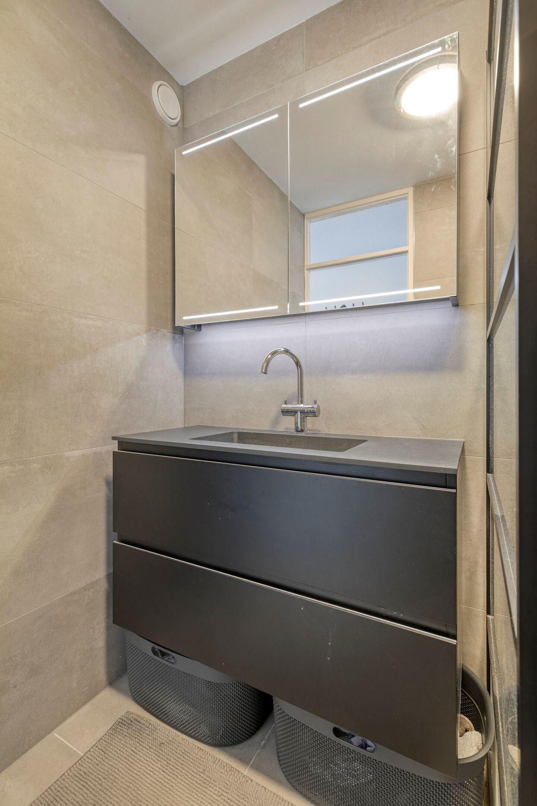 Photo 22 of Europalaan 14-B