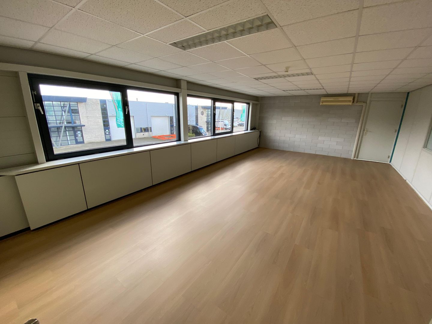 Bekijk foto 3 van Windmolen 3