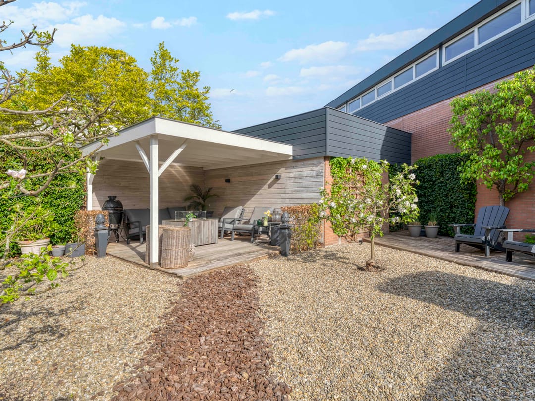 Foto 38 van Looijersdijk 14