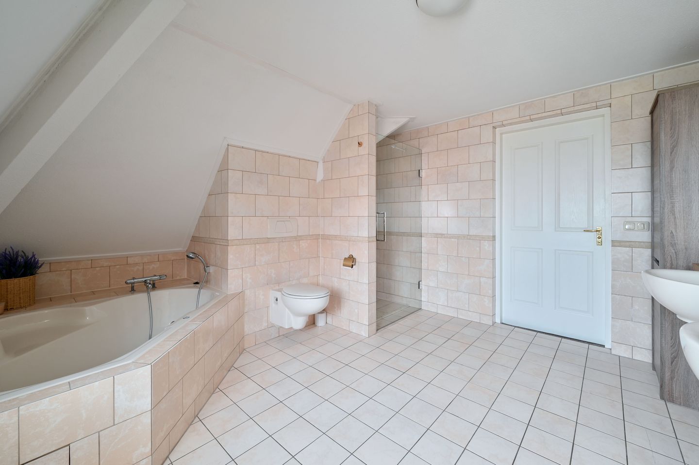 Foto 35 van Jupiterweg 1