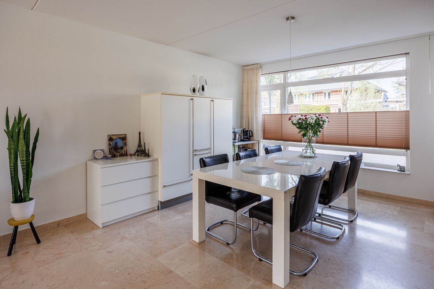 Foto 10 van Molensingel 135