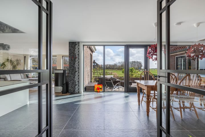 Vrijstaande woning te koop: Kleine Buren 26, Pingjum