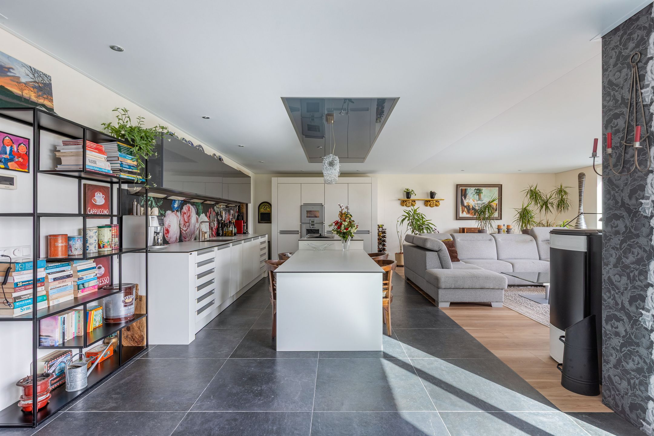 Luxury Village Villa with B&B and Scenic Views — 12
