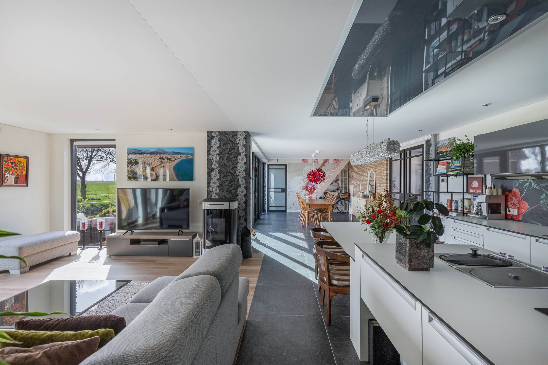 Luxury Village Villa with B&B and Scenic Views — 18