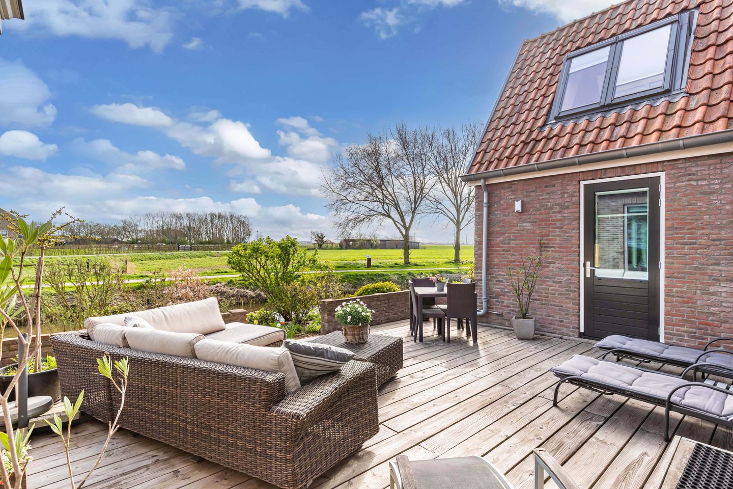 Luxury Village Villa with B&B and Scenic Views — 55