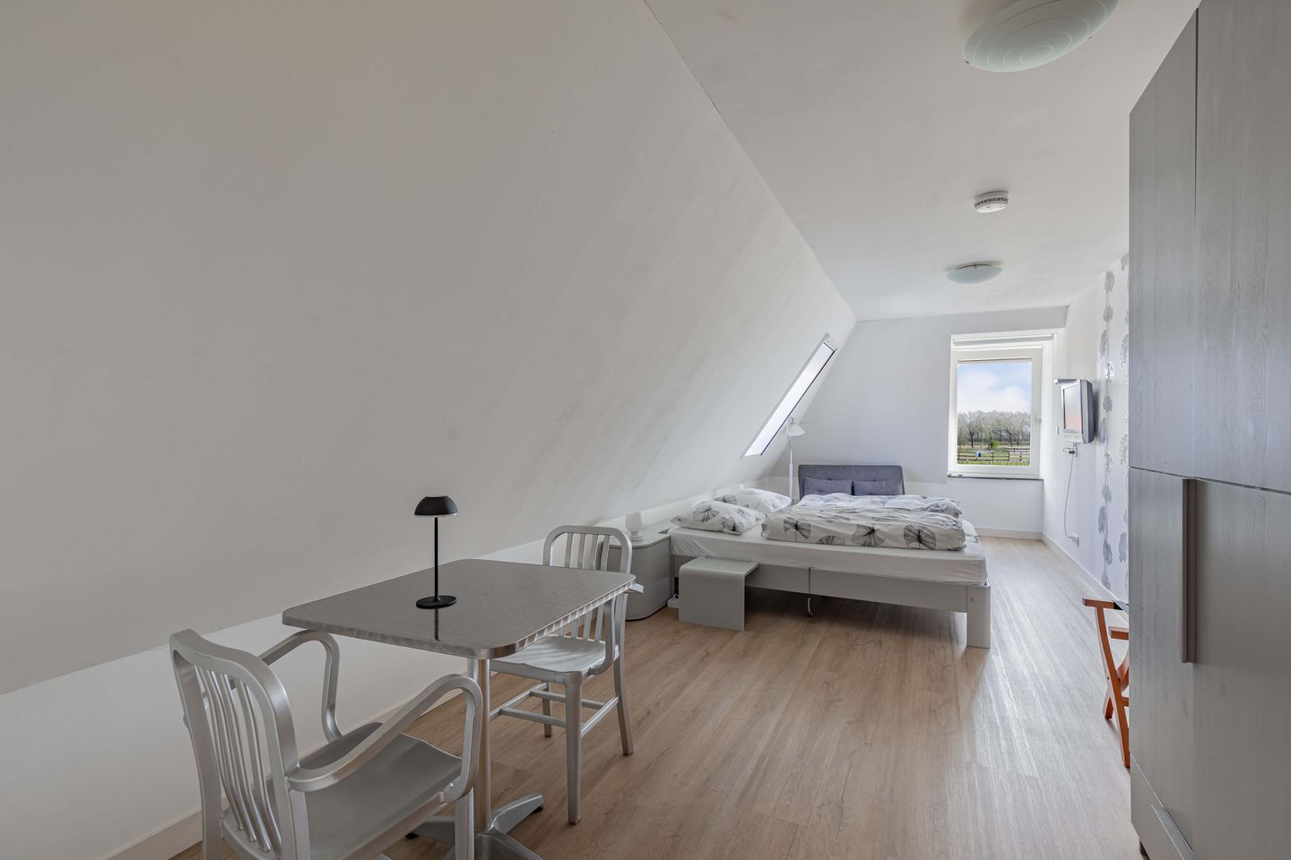Luxury Village Villa with B&B and Scenic Views — 40