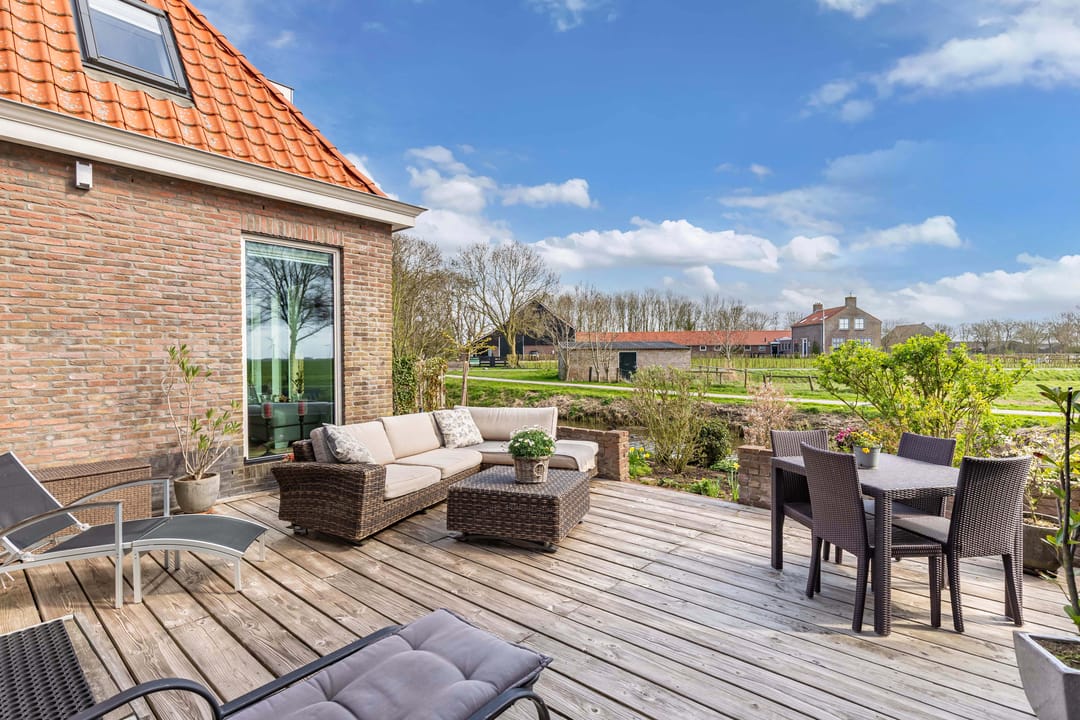 Luxury Village Villa with B&B and Scenic Views — 53