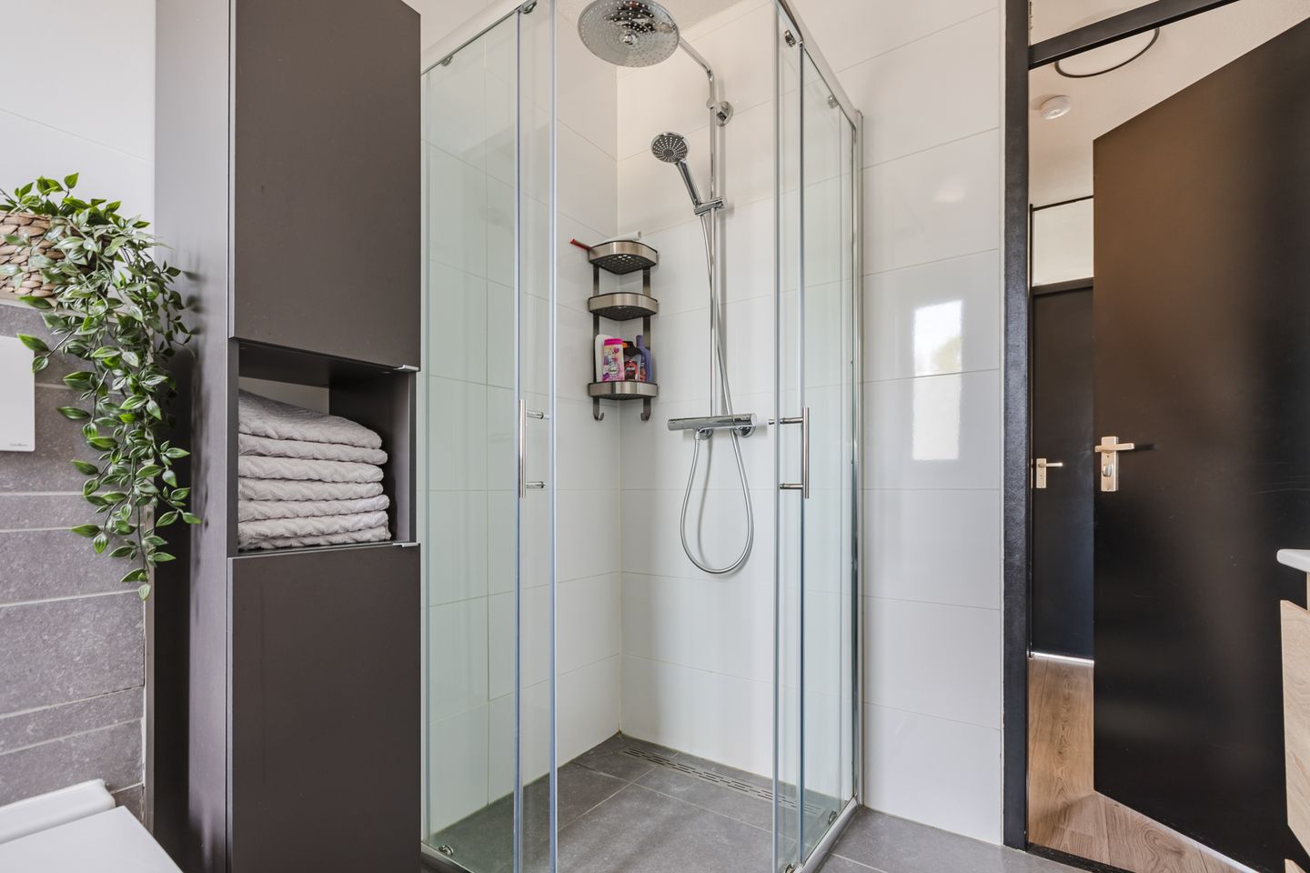 Photo 20 of Kardinaalsmuts 110