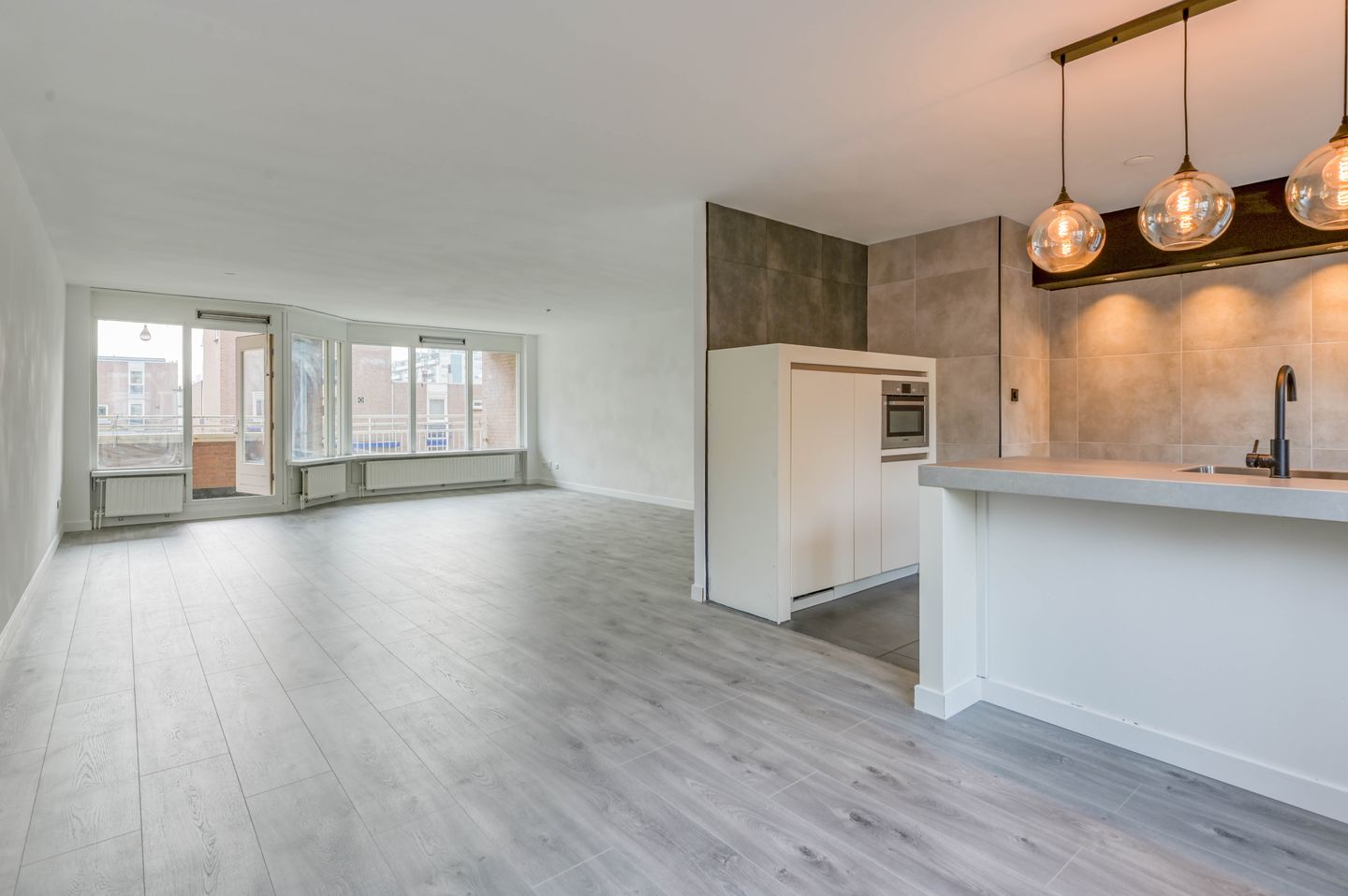 Foto 19 van Gevers Deynootplein 160