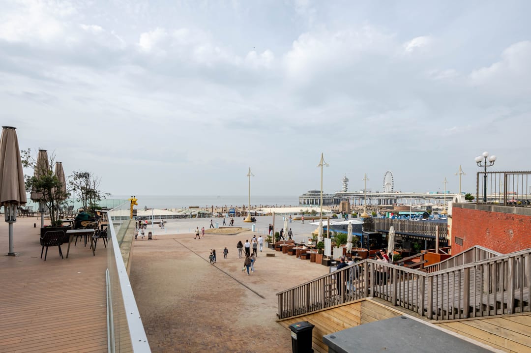 Foto 43 van Gevers Deynootplein 160