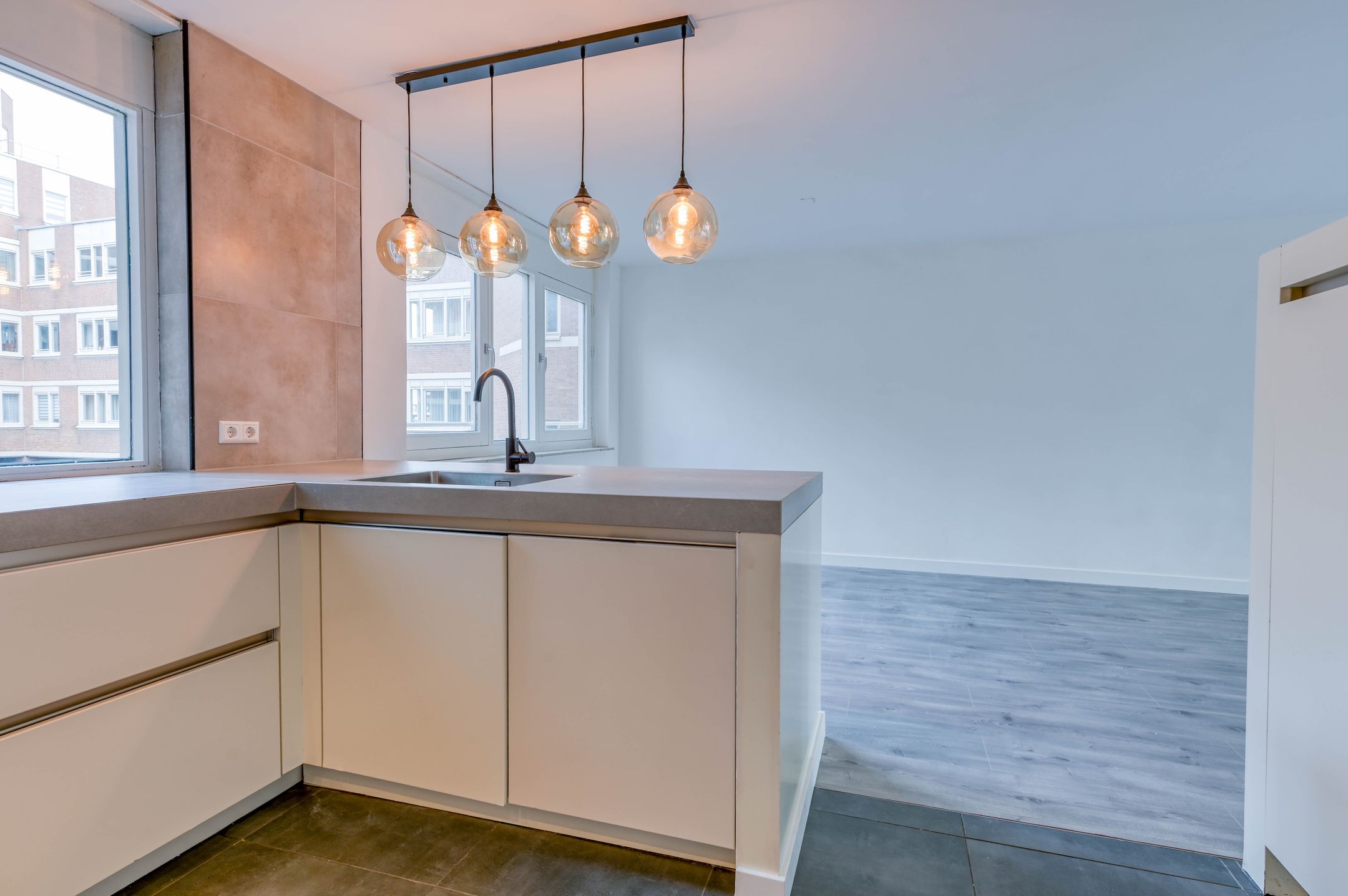 Foto 24 van Gevers Deynootplein 160