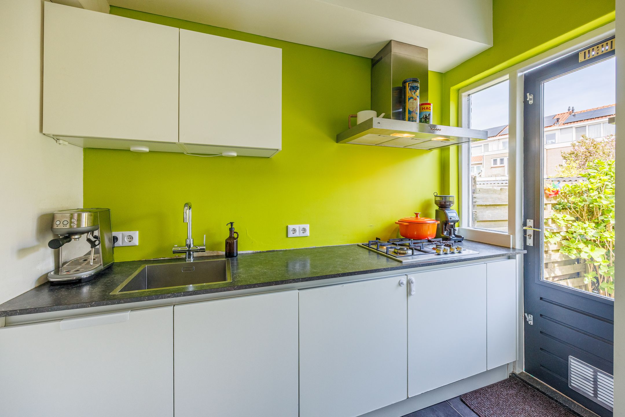 Foto 12 van Tak van Poortvlietstraat 8