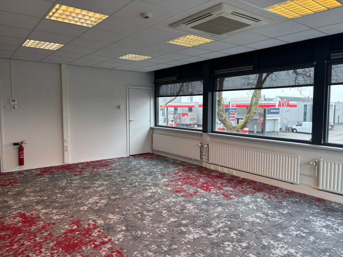 Bekijk foto 4 van Industrieweg 24