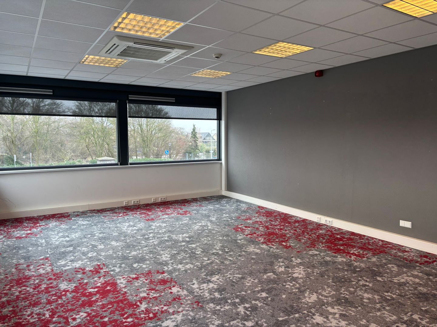 Bekijk foto 3 van Industrieweg 24