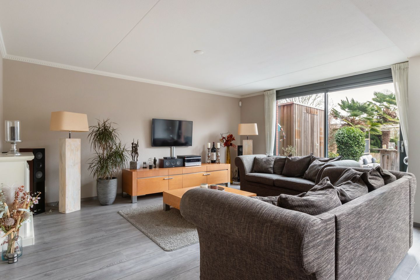 Foto 14 van Burg Van Heugtenlaan 55