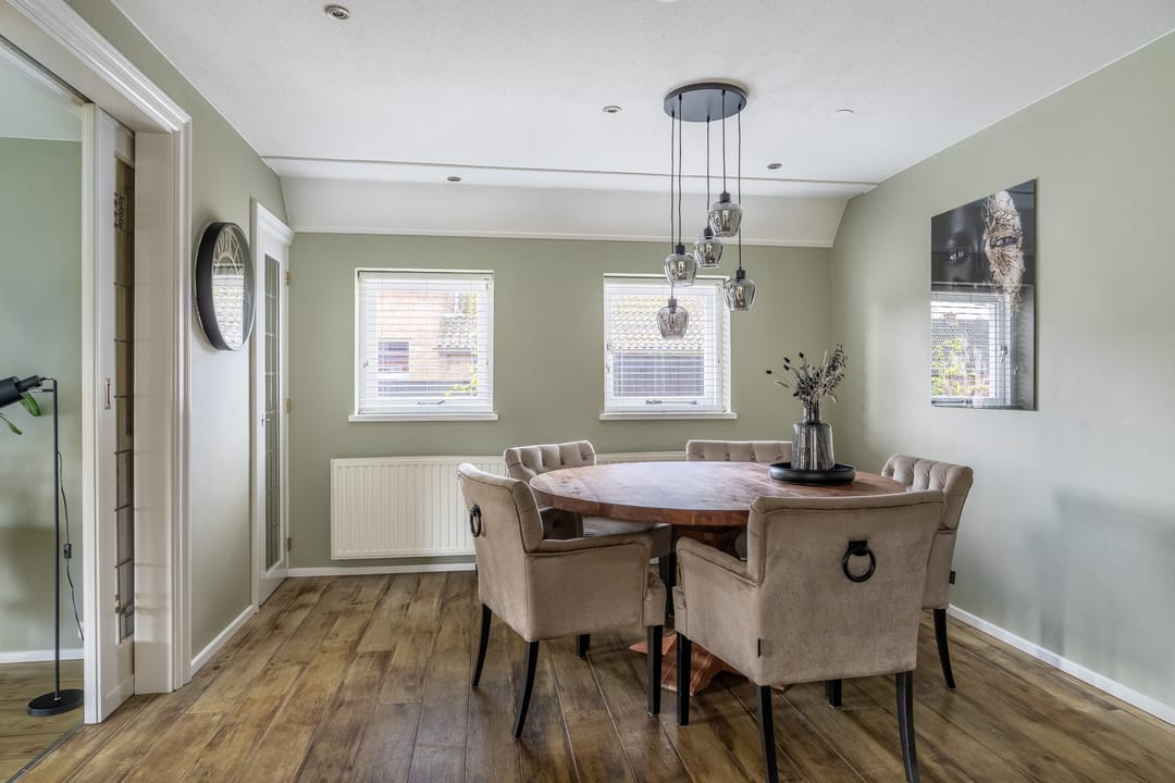 Spacious Detached Home with Double Garage in De Westereen — 17