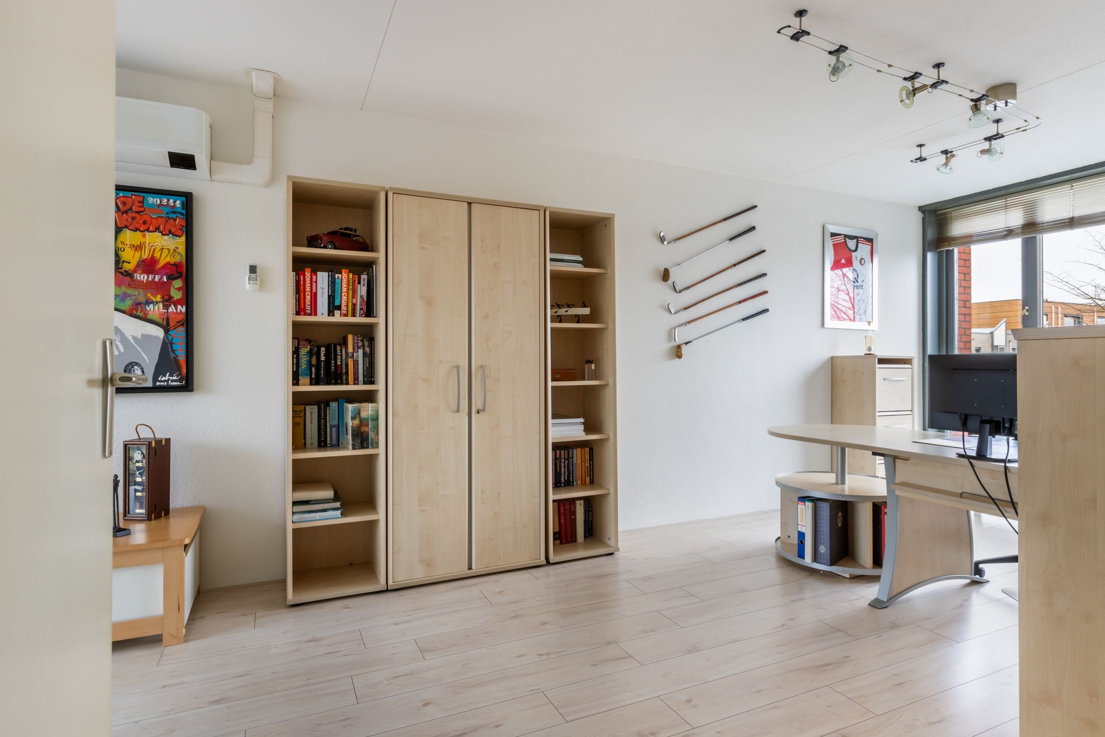 Foto 24 van Burg Van Heugtenlaan 55