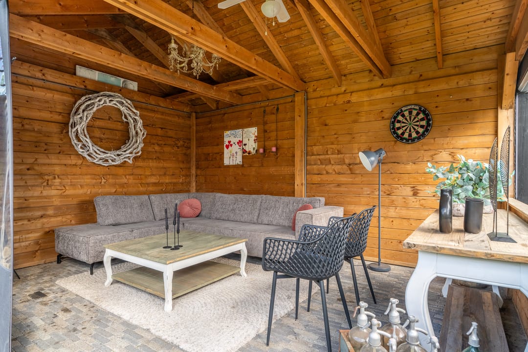 Spacious Detached Home with Double Garage in De Westereen — 41