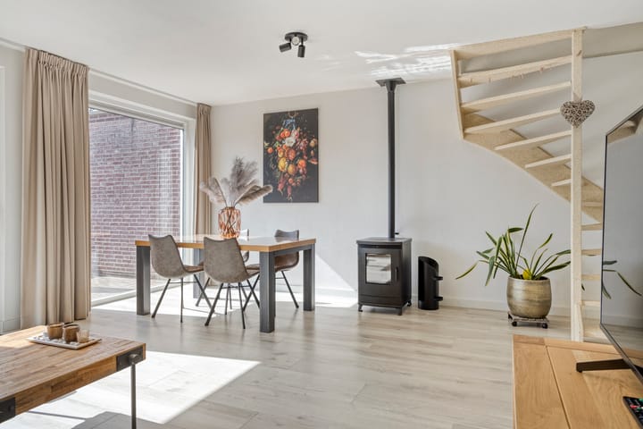 Photo 2 of Vlasweel 7