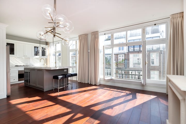 Photo 2 of Valeriusstraat 137-3