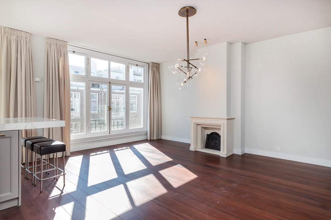 Photo 8 of Valeriusstraat 137-3