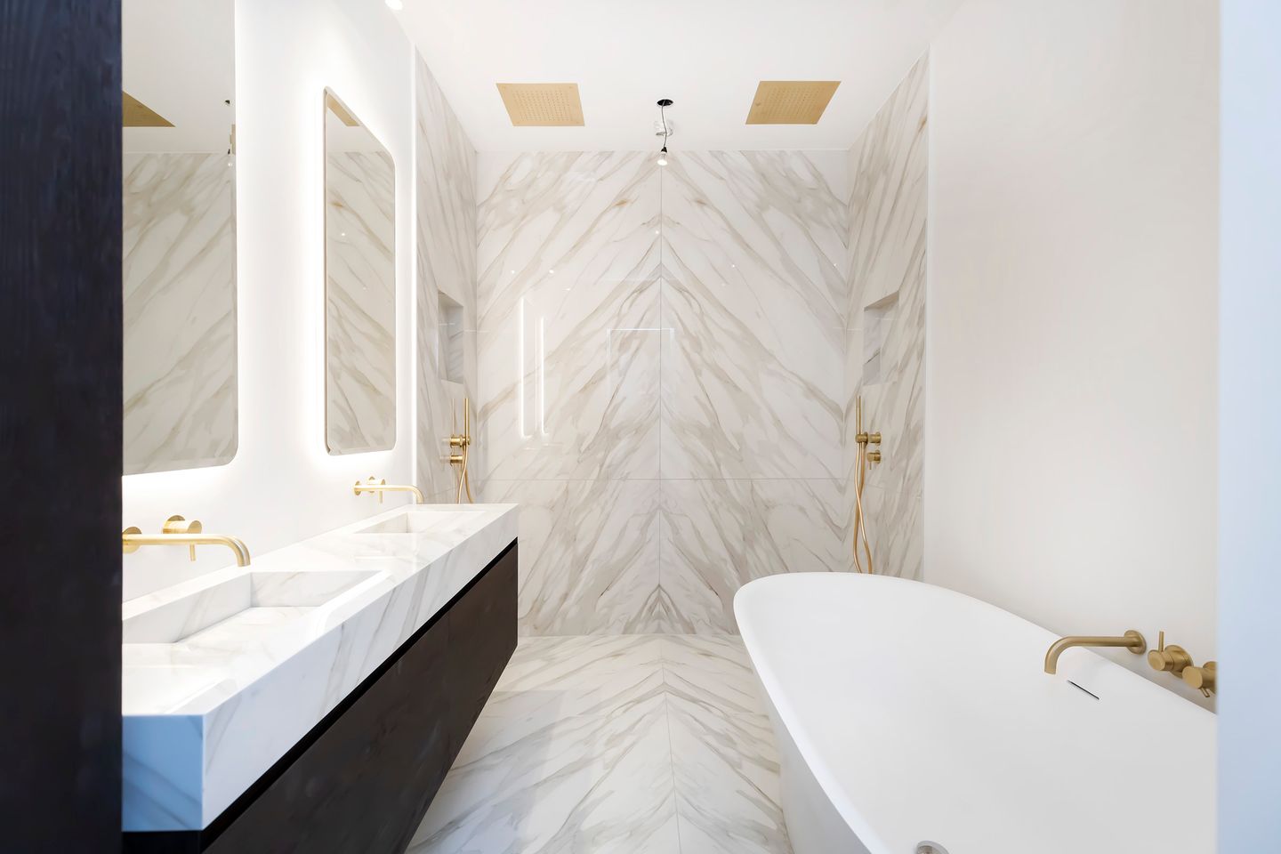 Photo 20 of Valeriusstraat 137-3