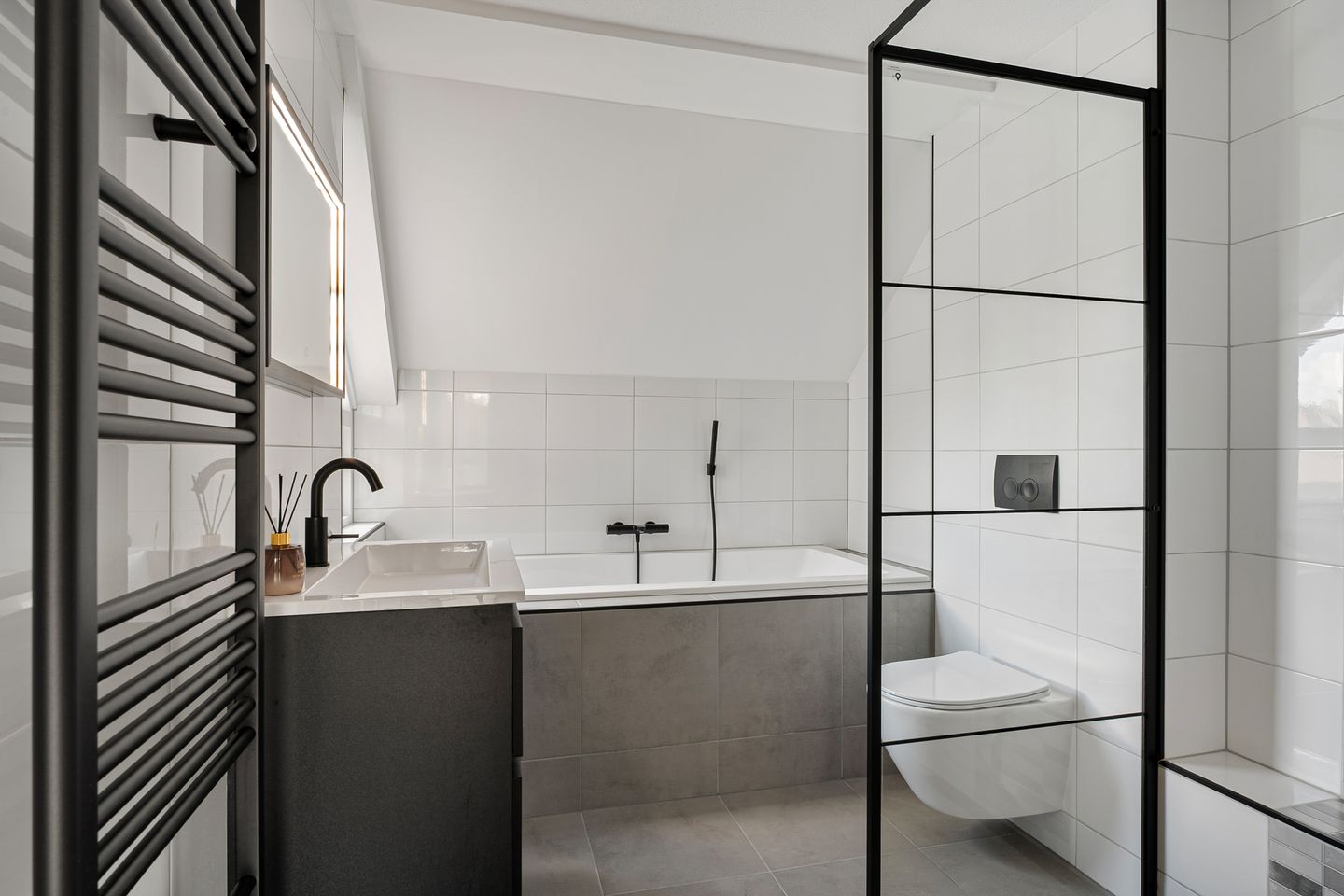 Photo 29 of Schuur 87