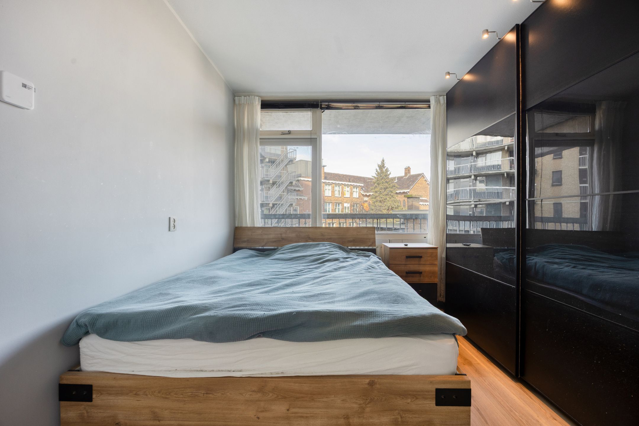 Photo 15 of Strevelsweg 203