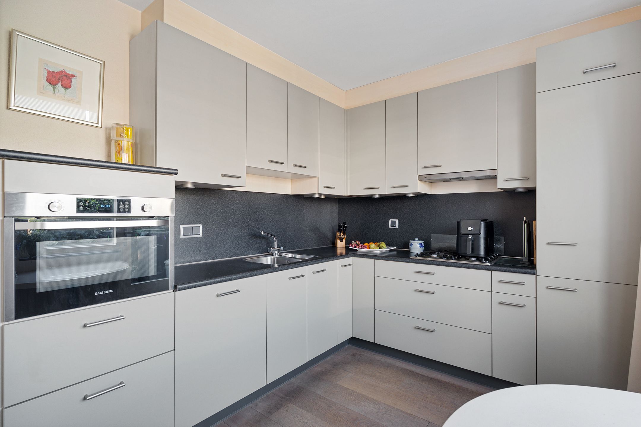 Semi-detached home with garage near Oss center — 15