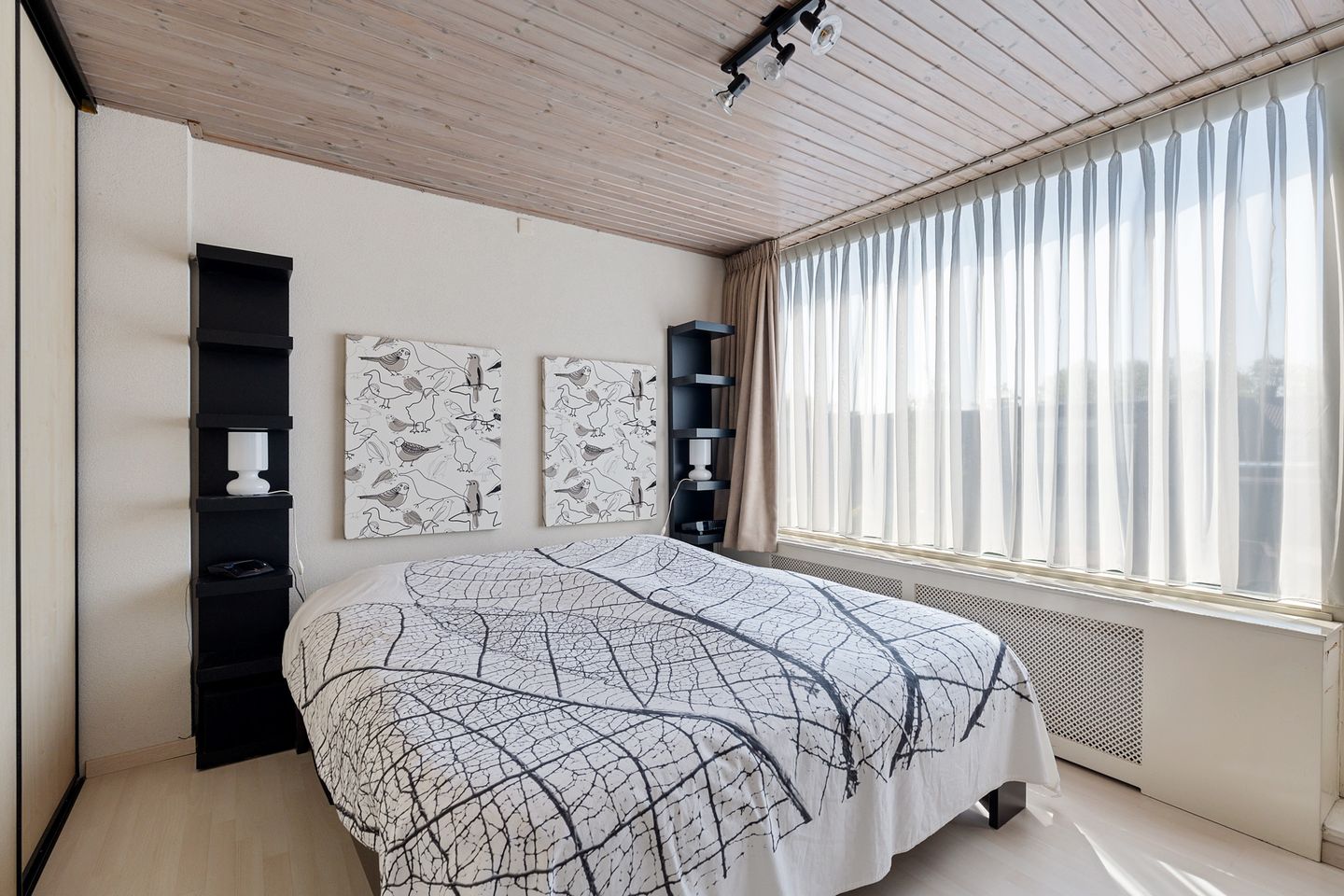 Semi-detached home with garage near Oss center — 20