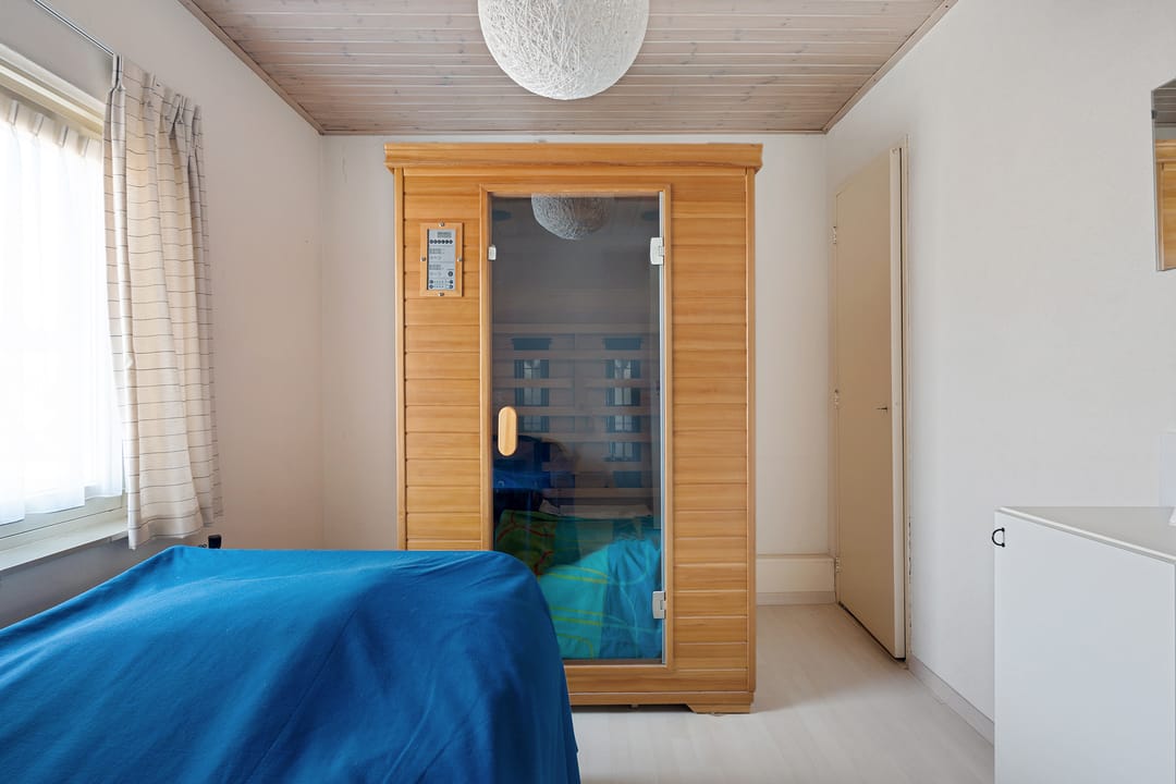 Semi-detached home with garage near Oss center — 23