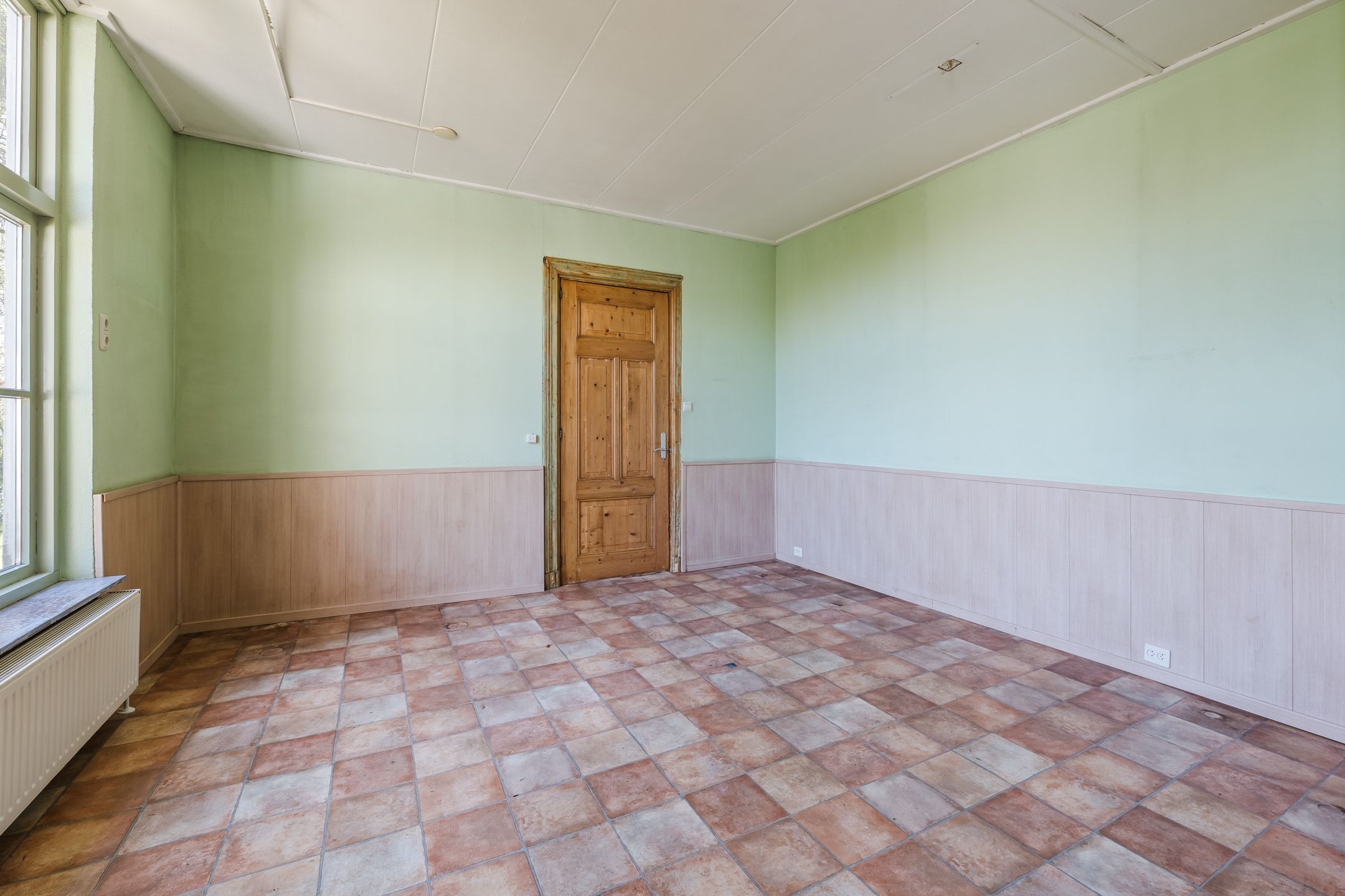Characterful semi-detached home on generous 1,045 m² plot in rural Stadskanaal — 12