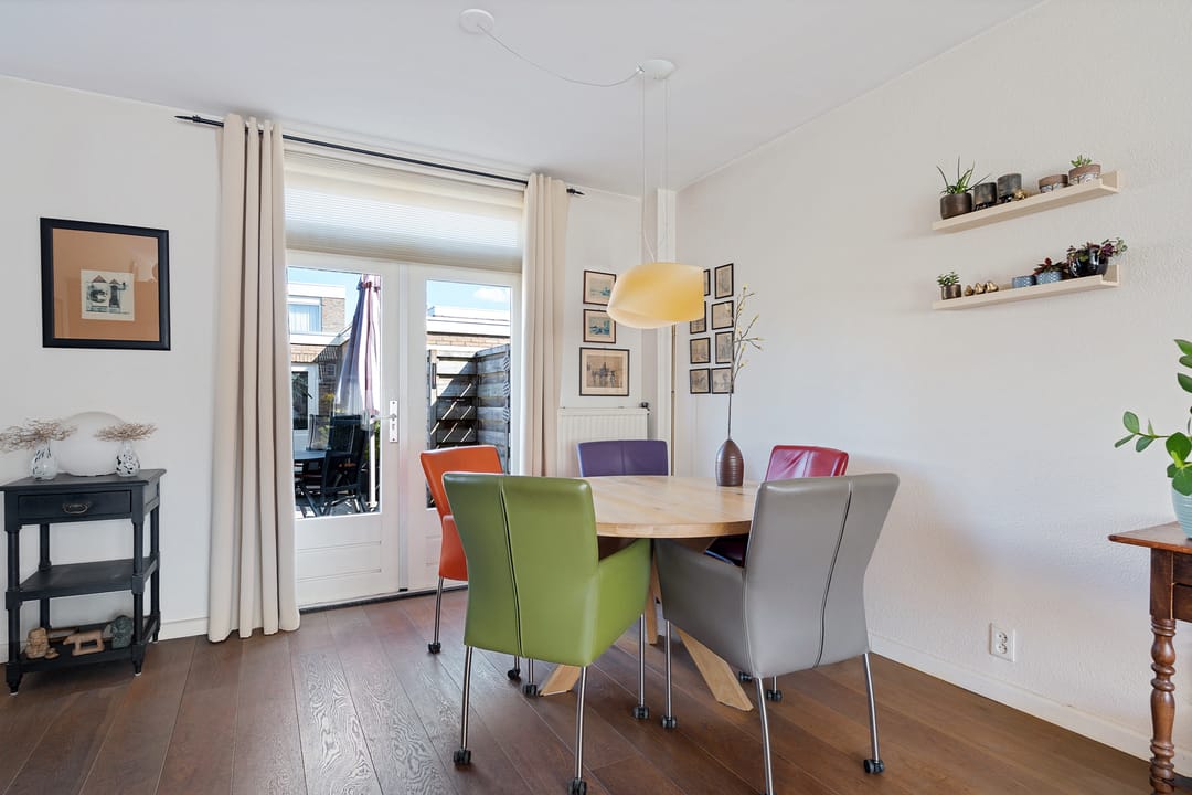 Semi-detached home with garage near Oss center — 13