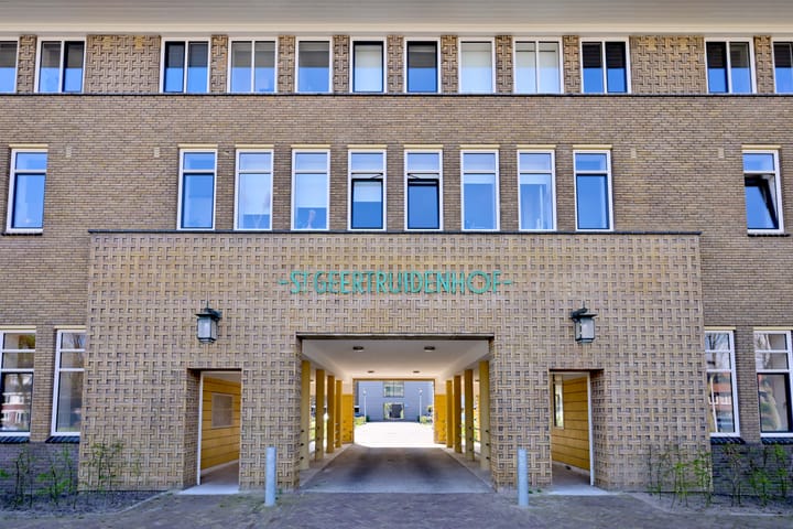 Foto 2 van Sint Geertruidenhof 52