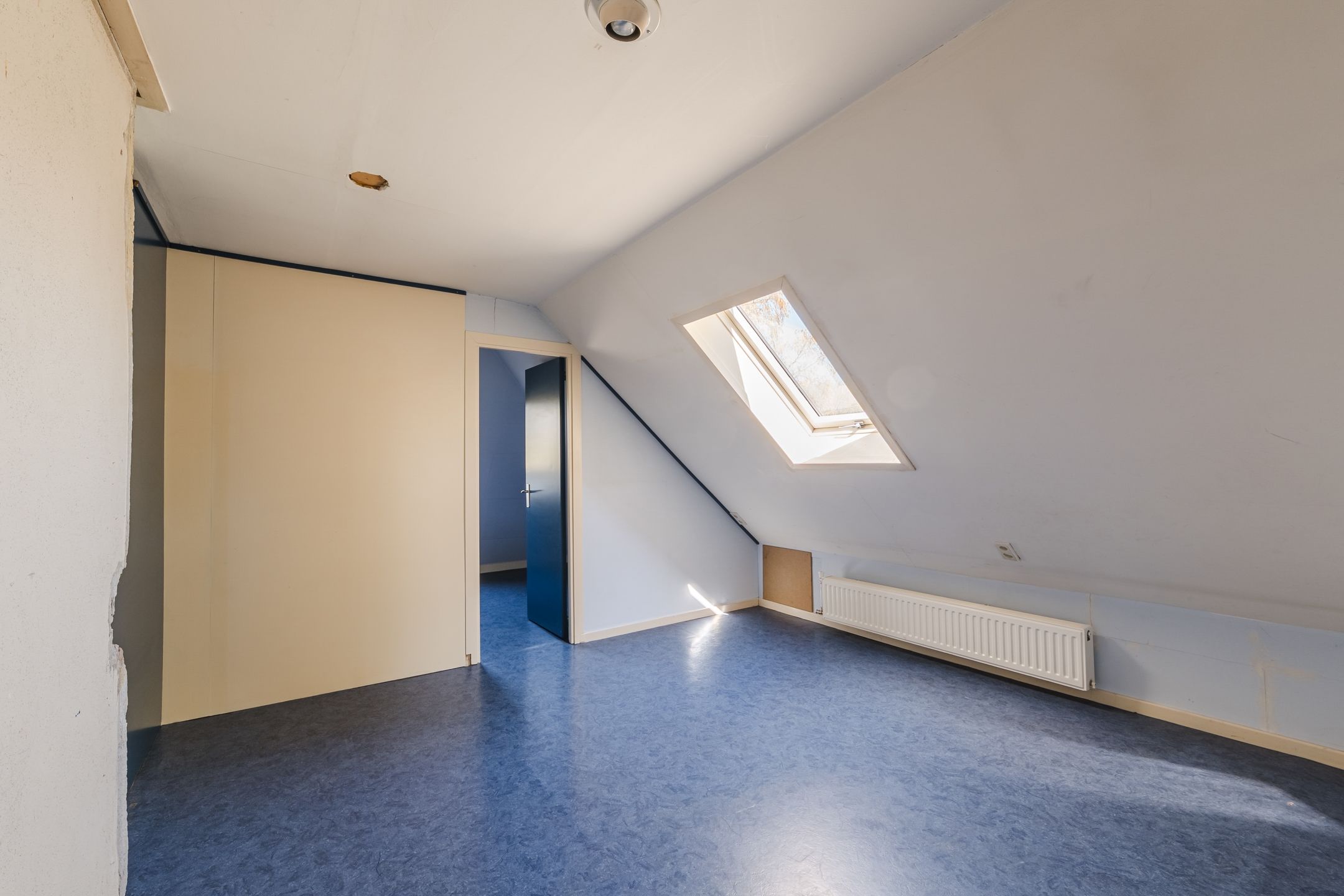 Characterful semi-detached home on generous 1,045 m² plot in rural Stadskanaal — 21