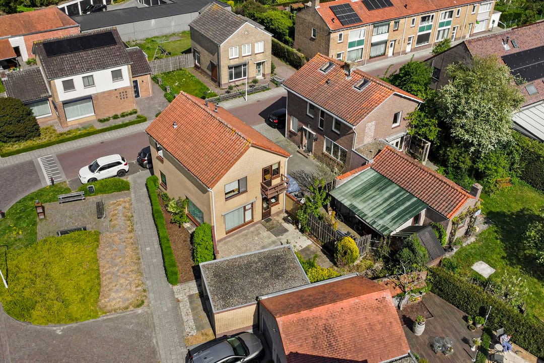 Detached house with garage and south-facing garden in quiet Aardenburg neighborhood — 31