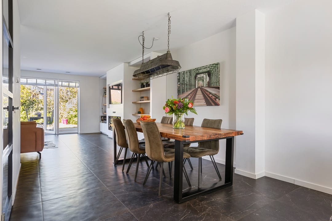 Spacious Semi-Detached Home with Luxury Finishes and Garage — 13