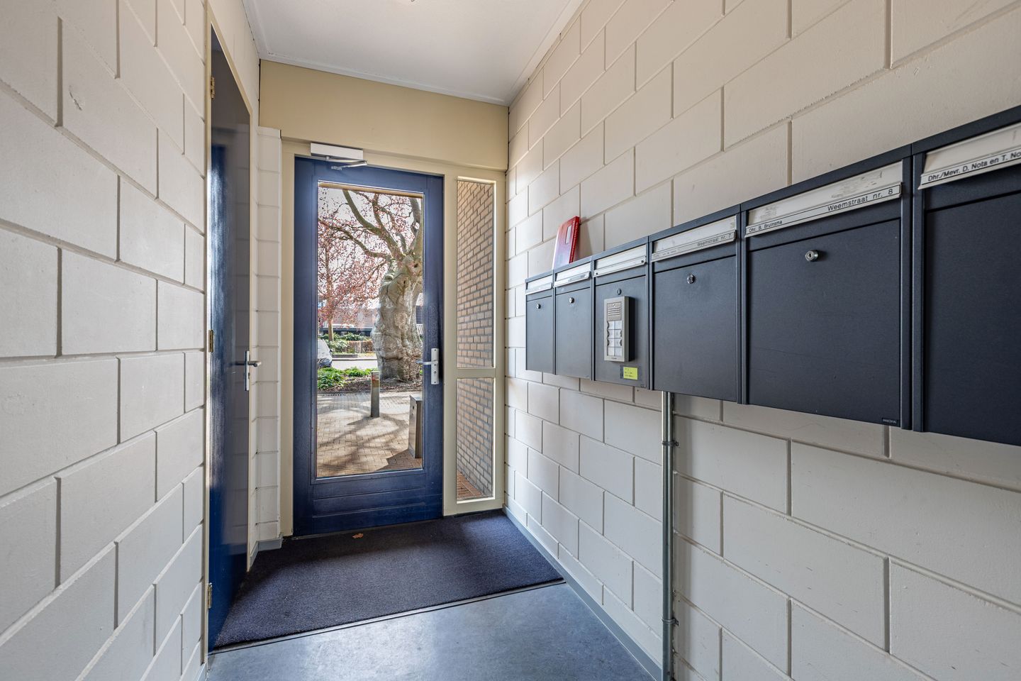 Photo 4 of Weemstraat 8