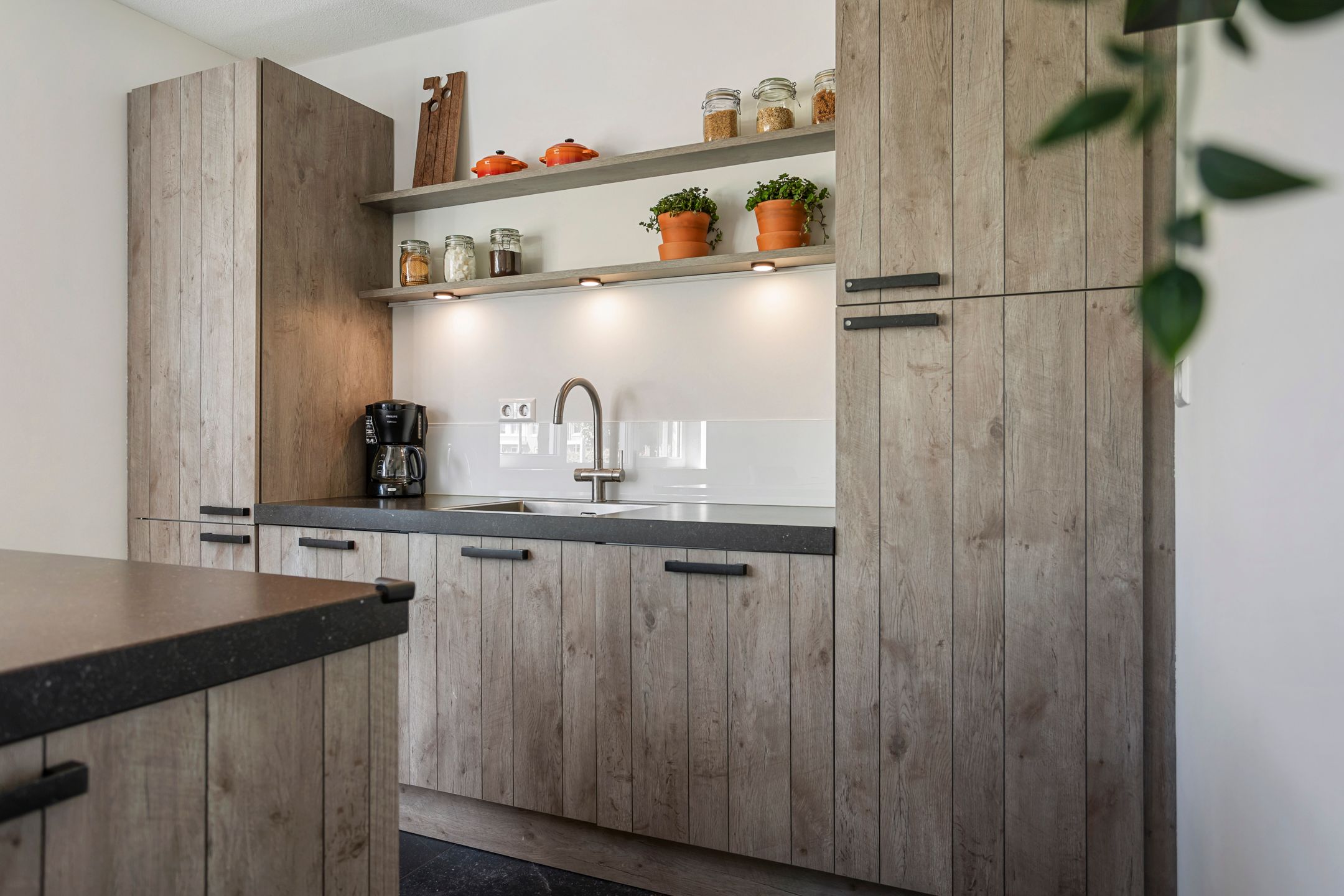 Spacious Semi-Detached Home with Luxury Finishes and Garage — 18