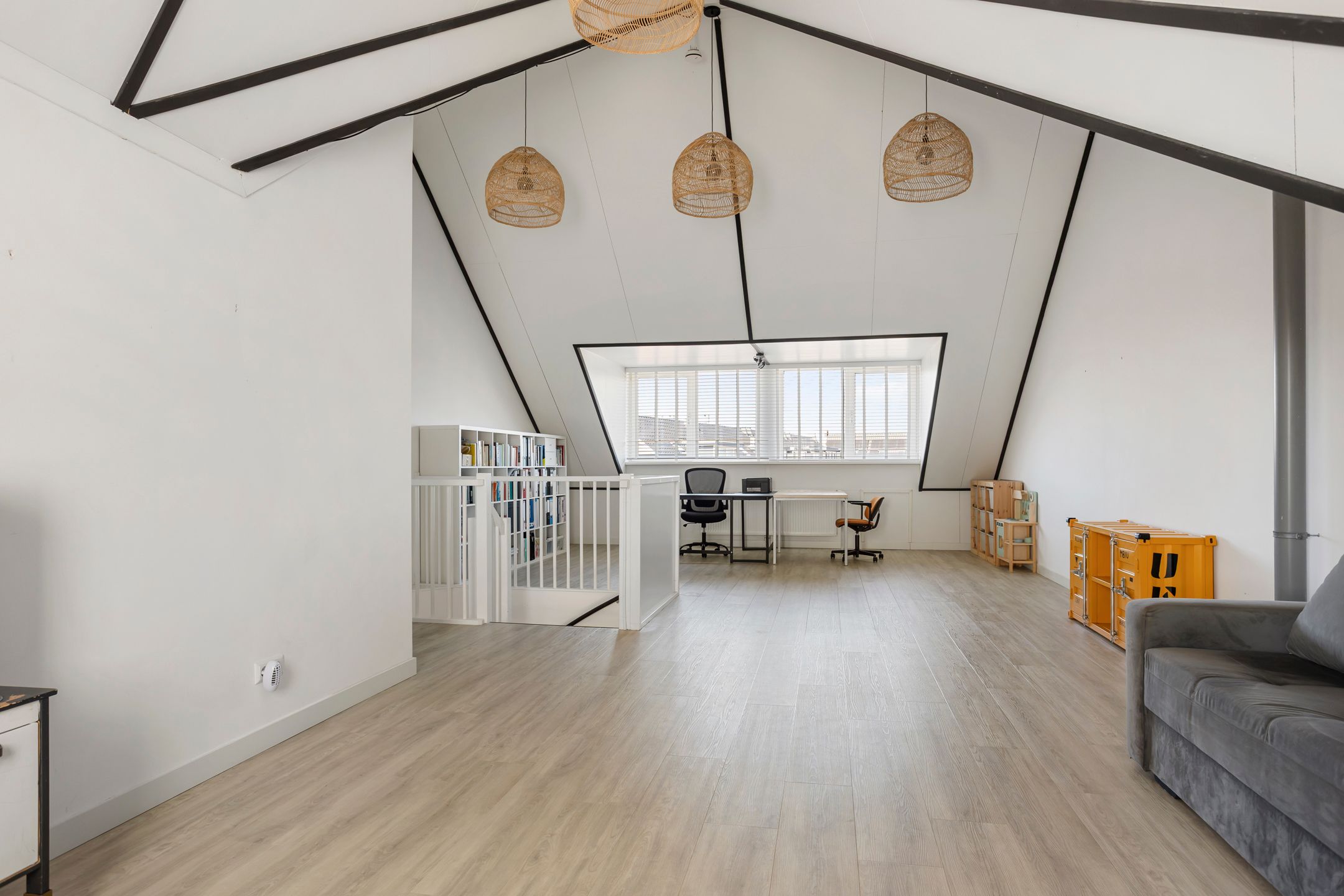 Spacious Semi-Detached Home with Luxury Finishes and Garage — 33