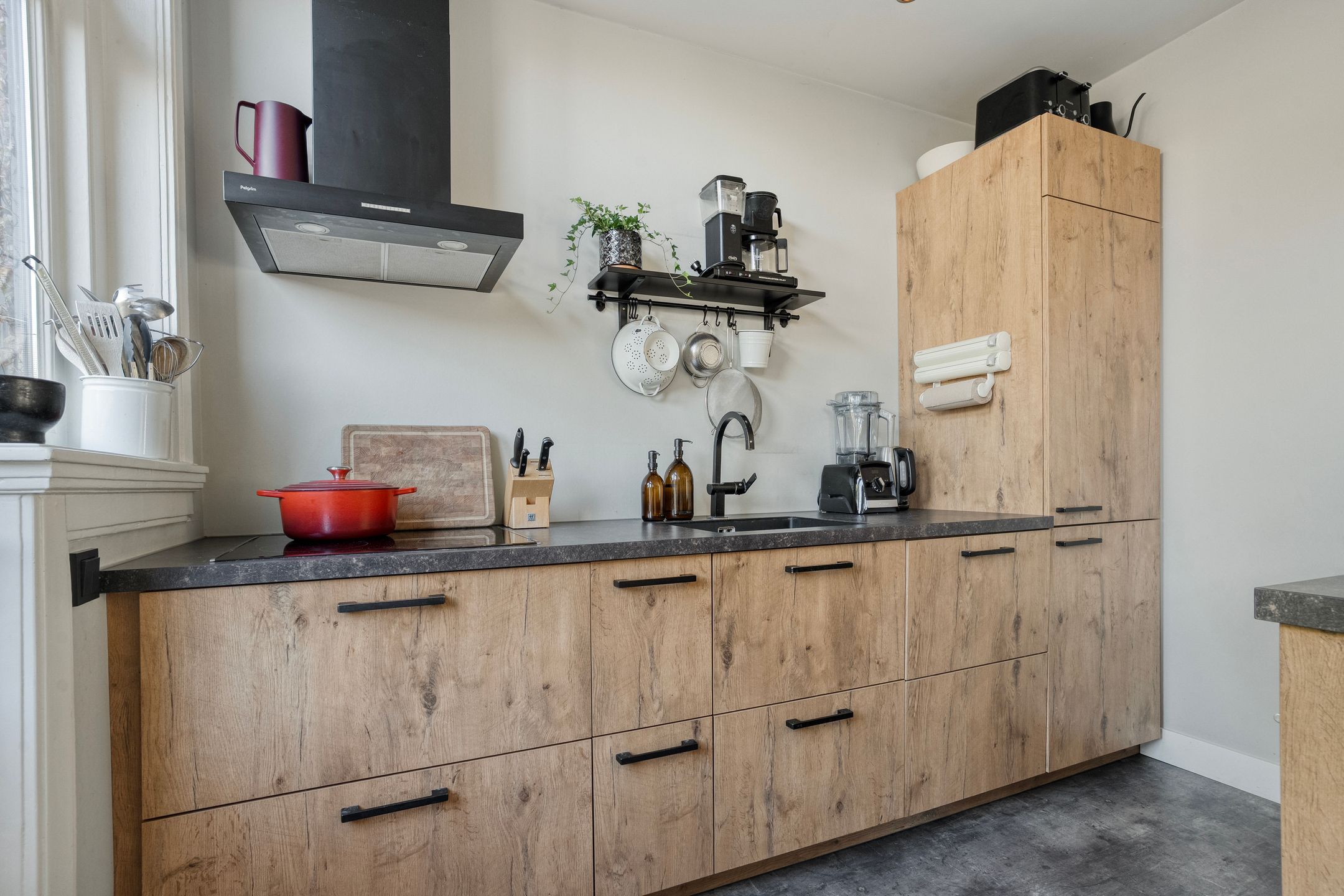 Photo 18 of Leliestraat 57