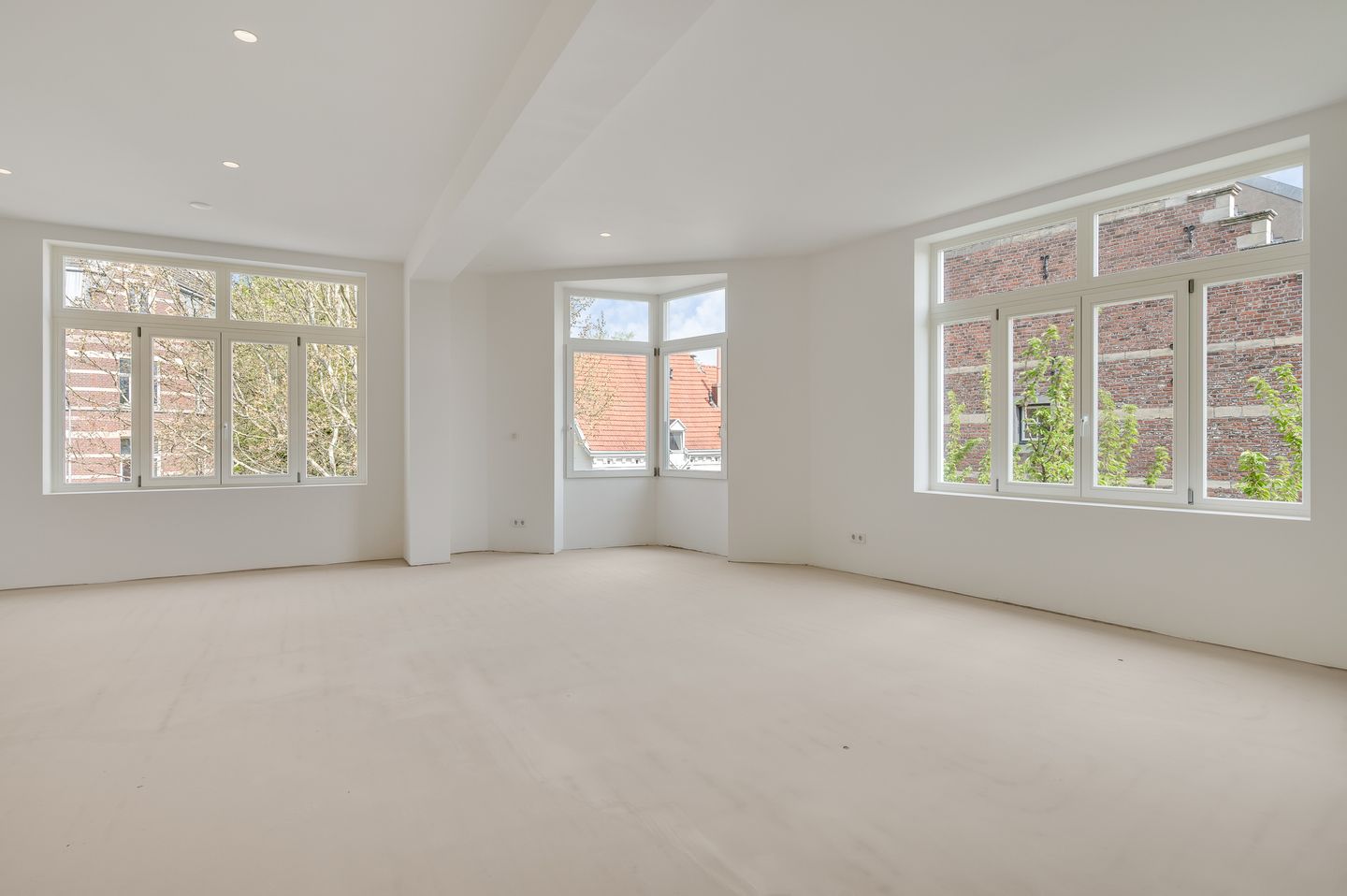 Photo 10 of Brusselsestraat 129-A02