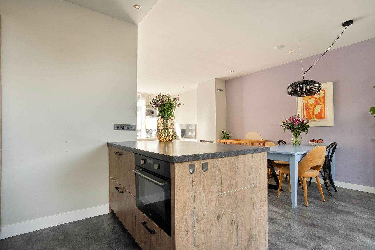 Photo 19 of Leliestraat 57